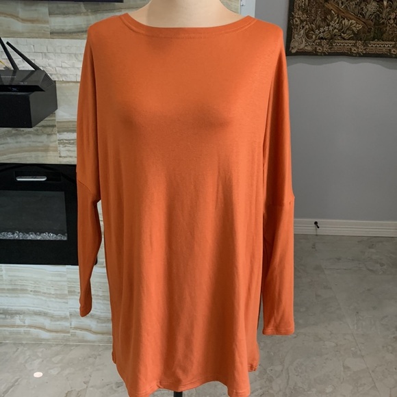 Burnt Orange Long Sleeve Batwing Tee. Size L (85) - Picture 2 of 10